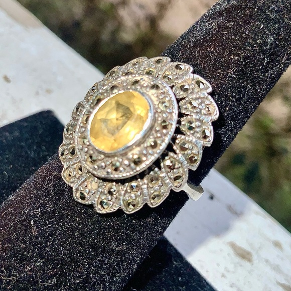 Vintage 925 Sterling Silver Oval-Shaped Citrine Gemstone Ring w/ Marcasite Sz 6 - Picture 11 of 16